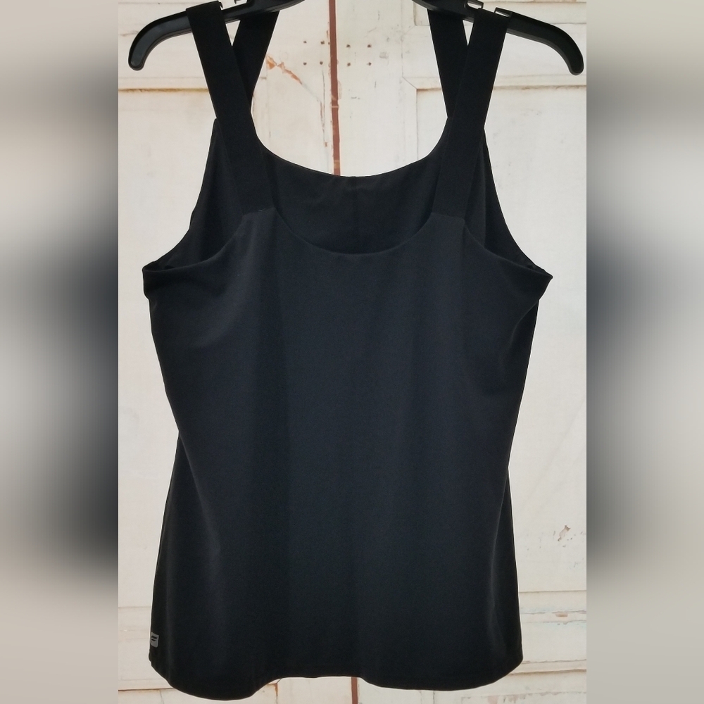 Fabletics Bundle - Picture 3 of 10